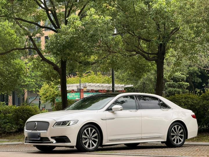 2019 2.0T RWD Exclusive China VI