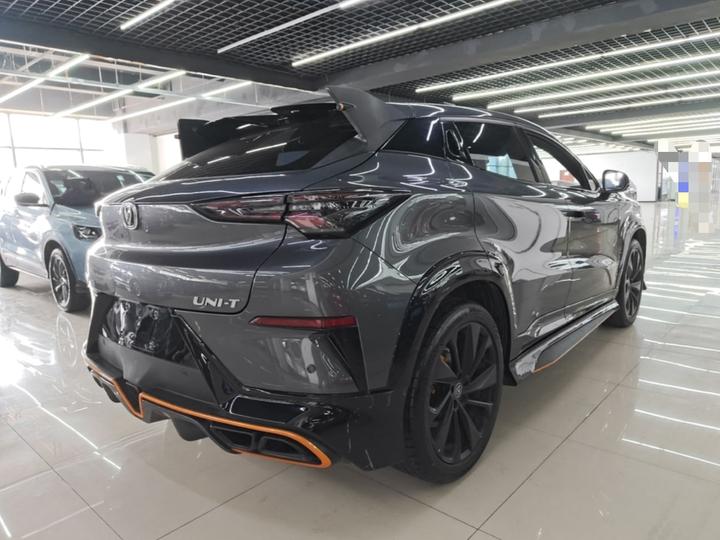 UNI-T 2022 1.5T Sport Premium photo 6