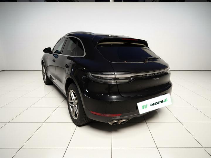 2014 Macan 2.0T photo 4