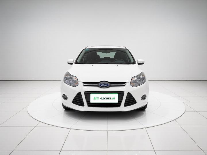 Focus 2012 Hatchback 1.6L AT photo 2