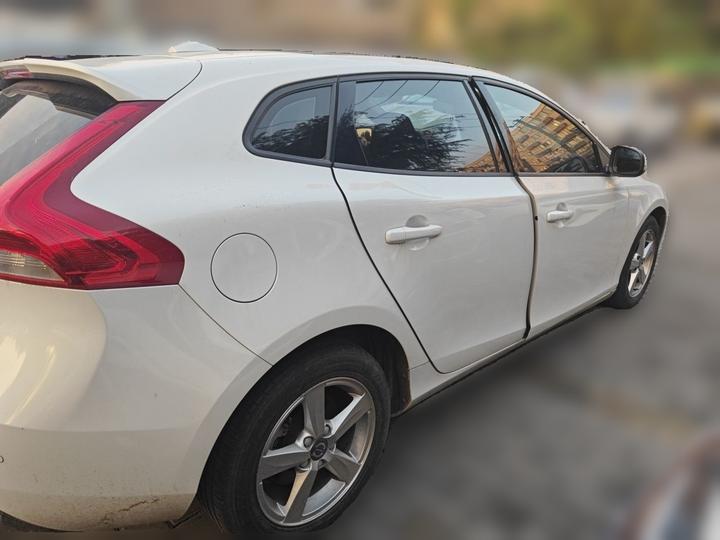 V40 2016 T3 photo 6