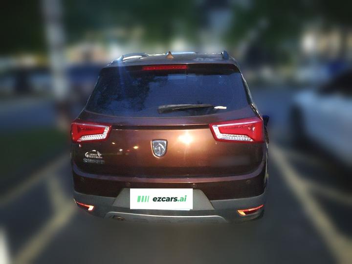560 2016 1.8L MT Elite photo 3