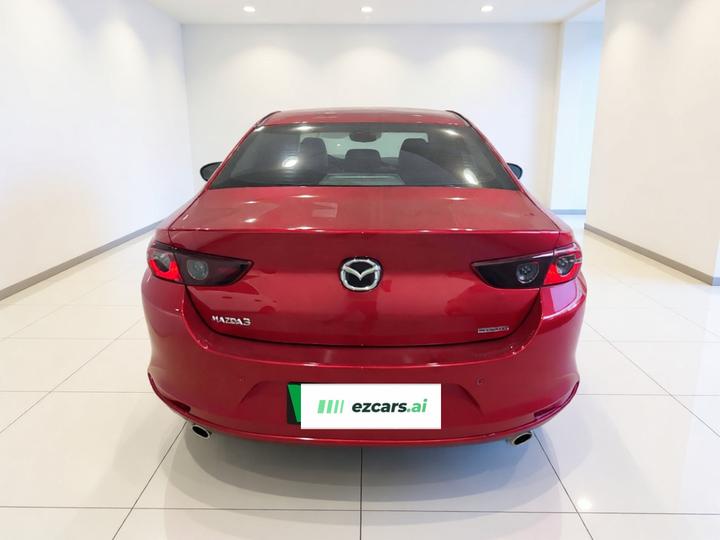 3 Axela 2022 2.0L AT photo 3