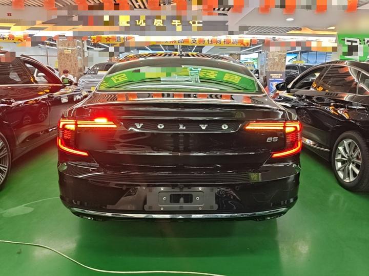 S90 2025 B5 Luxury photo 3