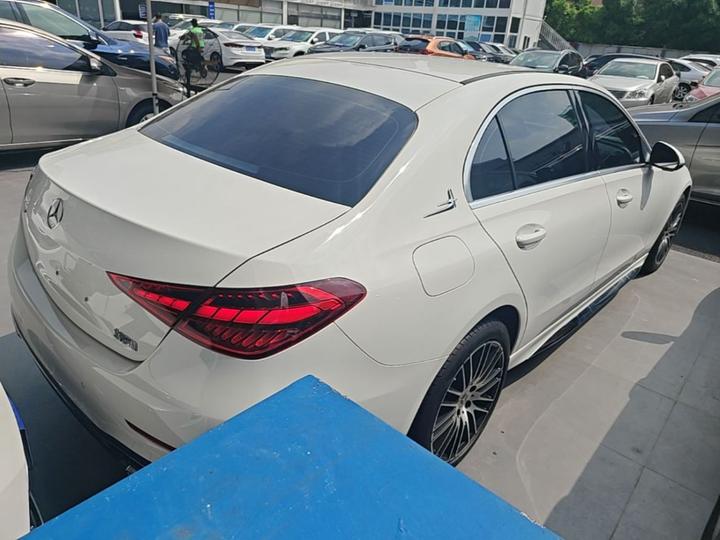 C-Class 2023 Facelift C 200 L Sport photo 4