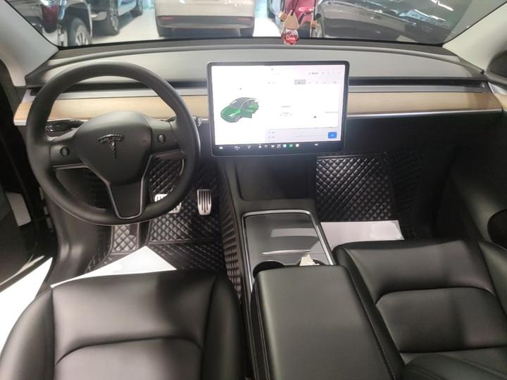 Model Y 2022 RWD photo 5