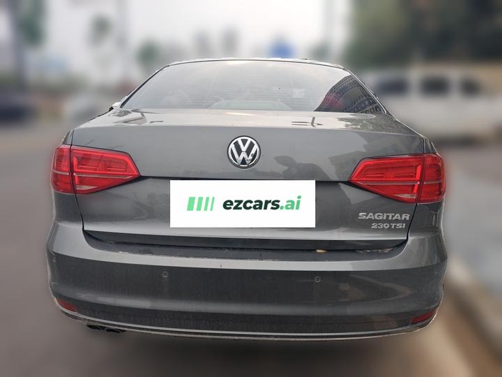 Sagitar 2015 230TSI AT Comfort photo 5