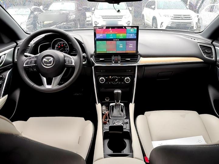 CX-4 2016 2.0L AT RWD Leading photo 5