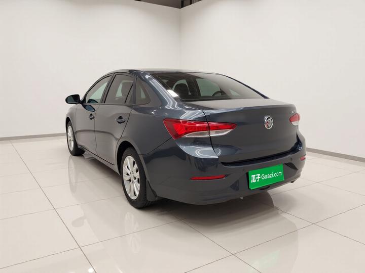 Excelle 2021 Classic 1.5L AT Elite photo 4
