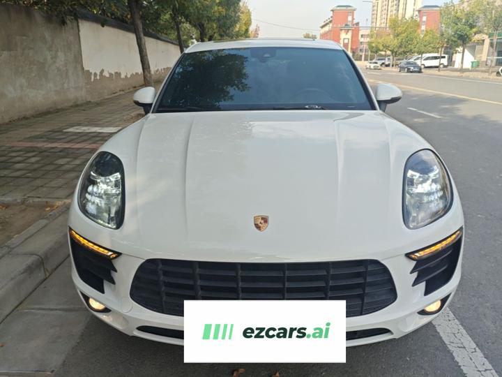 2017 Macan 2.0T photo 2