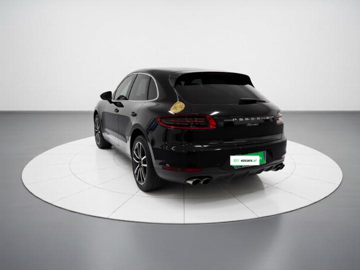 2017 Macan 2.0T photo 4