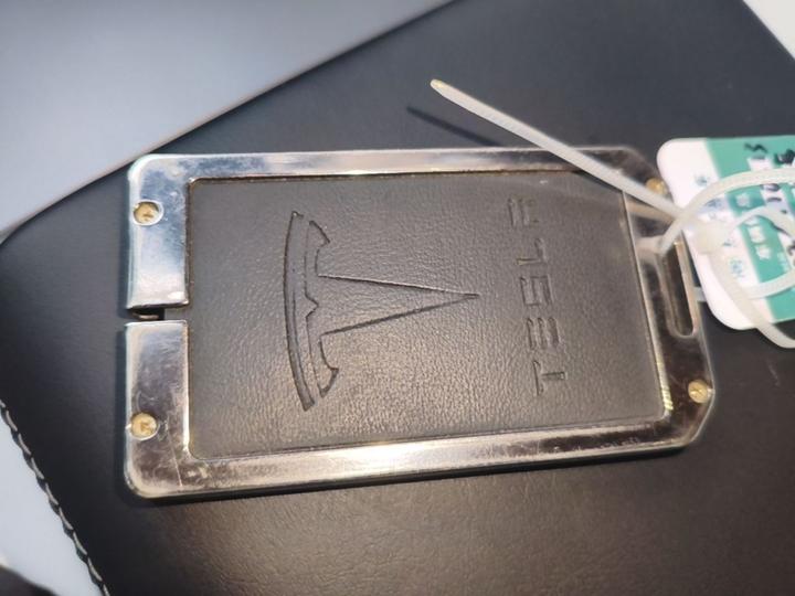 Model Y 2025 Long Range AWD photo 8
