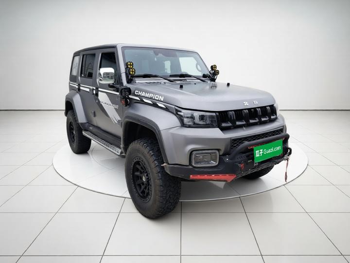 BJ40 2022 2.0T AT AWD Champion photo 3