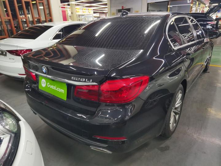 5 Series 2018 528Li Special photo 4