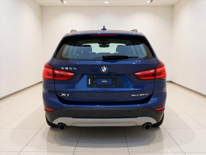 X1 2018 sDrive20Li Leading photo 3