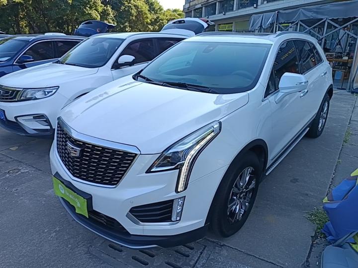 XT5 2021 28T Luxury