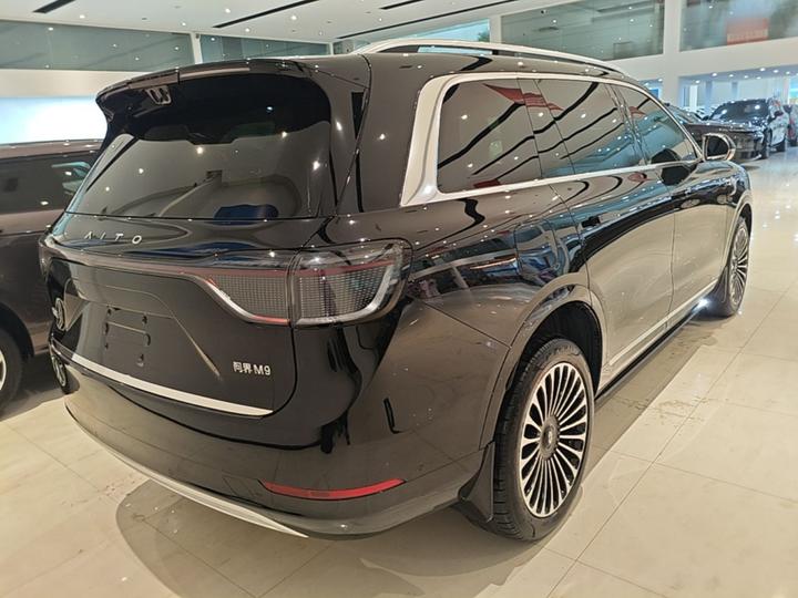 HIMA AITO M9 2025 EREV Ultra 52kWh 6-Seater 192-Line LiDAR photo 6