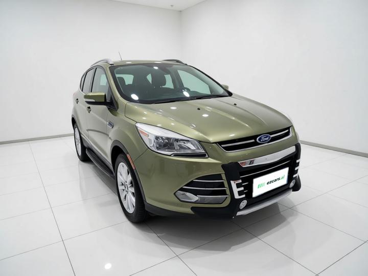 Kuga 2015 2.0L GTDi AWD Elite photo 3