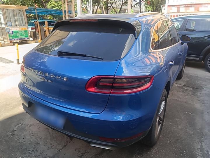 2016 Macan 2.0T photo 6