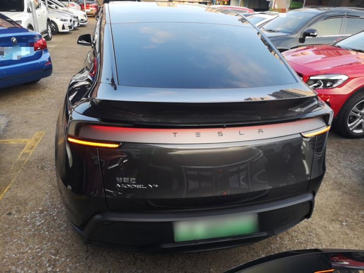 Model Y 2026 Facelift Long Range RWD photo 3