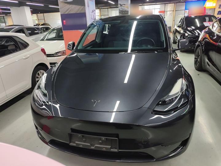 Model Y 2024 RWD photo 2