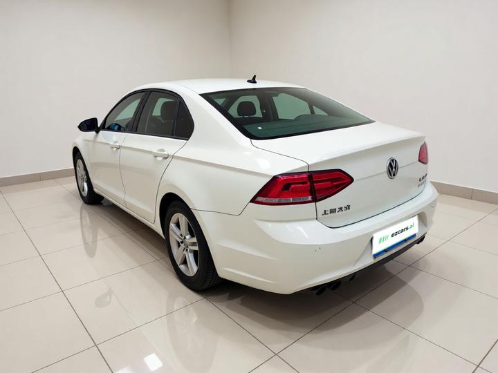 Lamando 2015 230TSI DSG photo 4