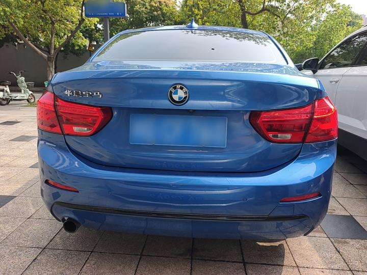 1 Series 2017 118i Design Package photo 3
