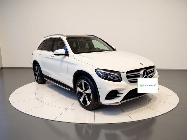 GLC 2019 Facelift GLC 260 L 4MATIC Luxury photo 3
