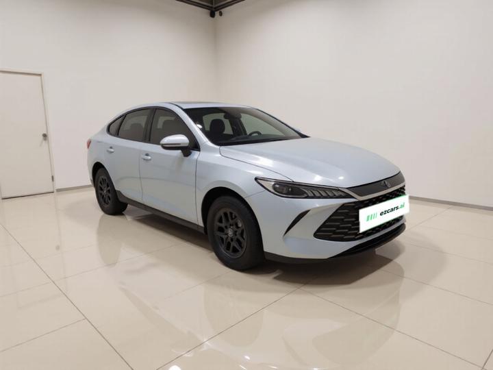 Qin PLUS 2025 DM-i ADAS 128KM Progressive photo 3