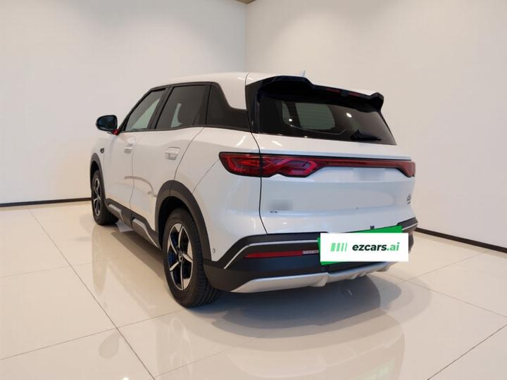 Yuan UP 2025 ADAS 401KM Leading photo 4