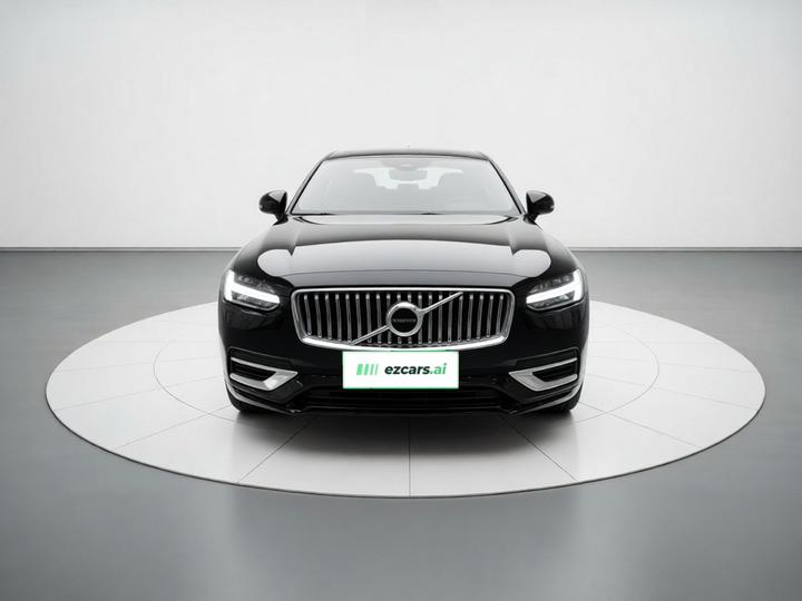 XC90 2023 B6 Luxury 7-Seater photo 2