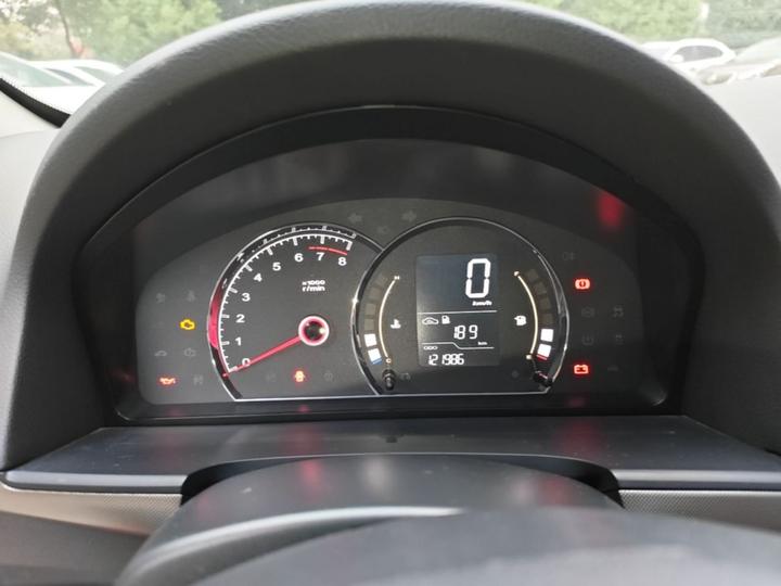350 2014 1.5L MT photo 7