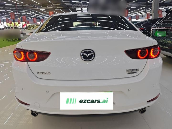 3 Axela 2022 2.0L AT photo 5