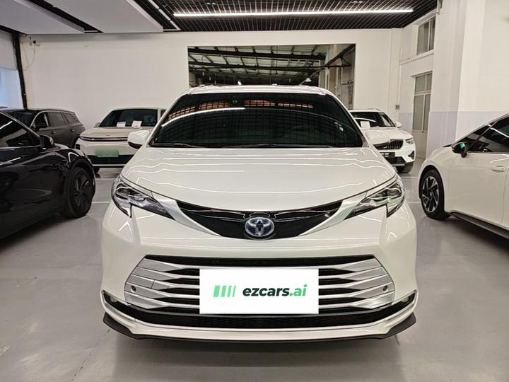 Sienna 2021 2.5L Hybrid Platinum photo 2