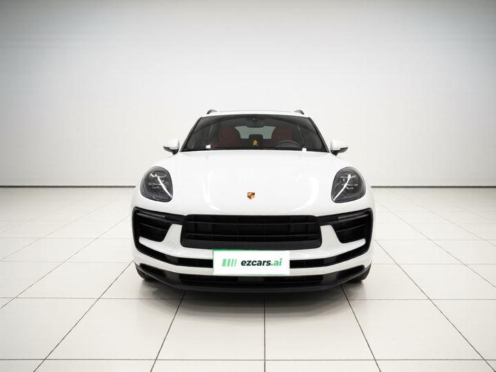 2023 Macan 2.0T photo 2