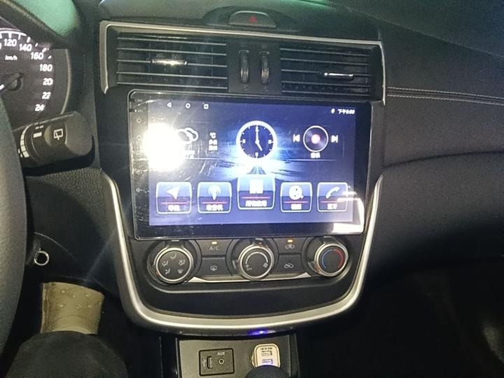 Tiida 2021 1.6L CVT photo 8