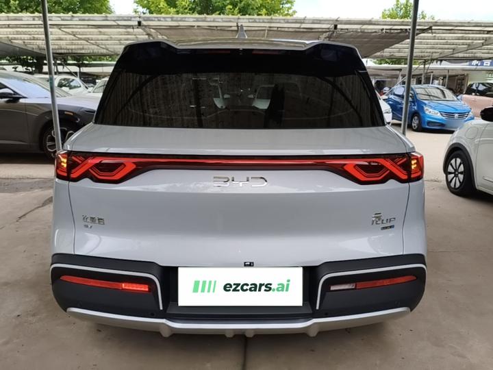 Yuan UP 2025 ADAS 401KM photo 3