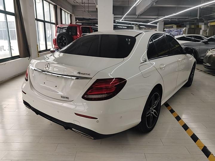 E-Class 2017 E 200 Sport 4MATIC photo 6