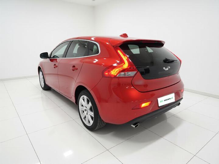 V40 2018 T3 photo 4