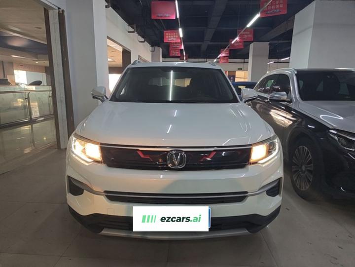 CS35PLUS 2019 1.4T DCT photo 2