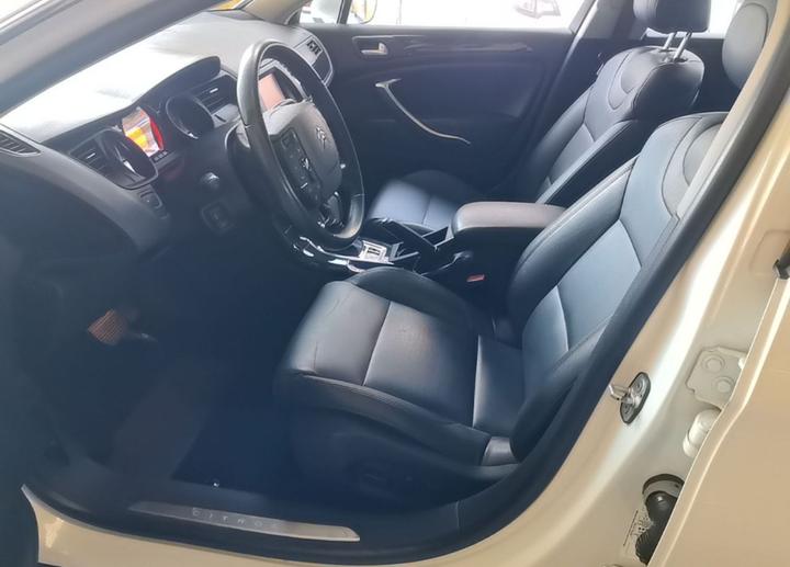 C5 2014 2.0L AT Exclusive photo 6