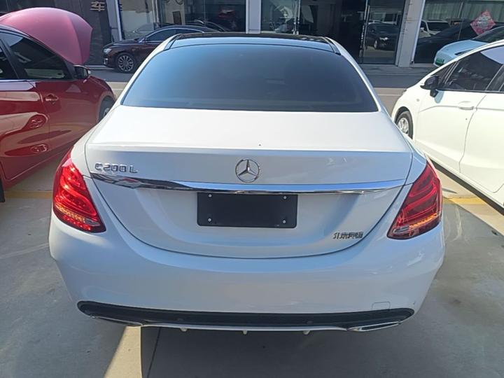 C-Class 2015 Facelift C 200 L Sport photo 3