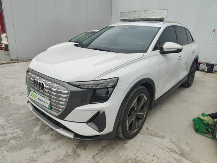 Q5 e-tron 2022 40 e-tron Starlight