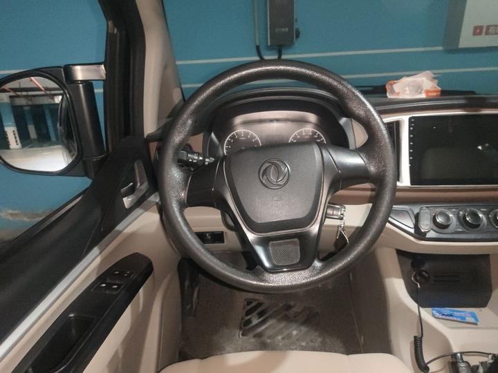 Lingzhi 2019 M5L 1.6L 7-Seater China VI photo 7