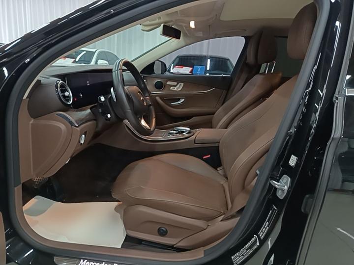 E-Class 2018 Facelift E 300 L Luxury photo 6