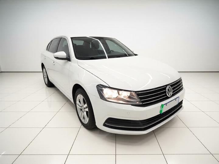 Lavida 2017 1.6L AT photo 3