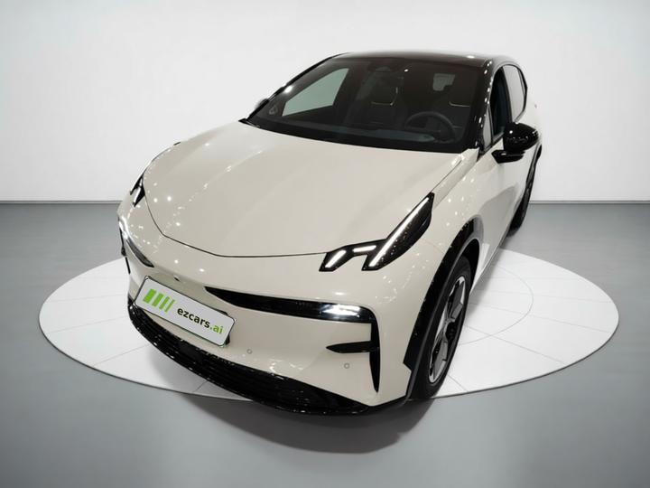 X 2023 RWD ME 5-Seater