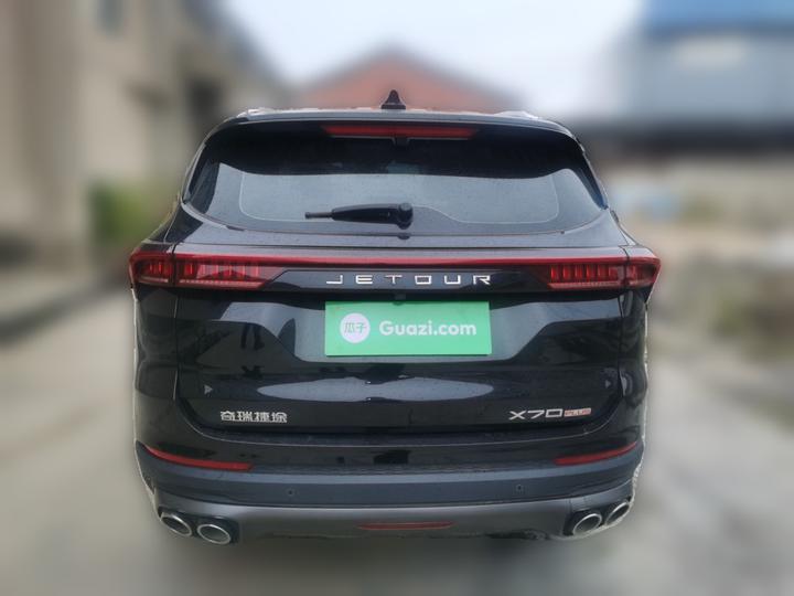 X70 PLUS 2023 1.6T DCT 5-Seater photo 5