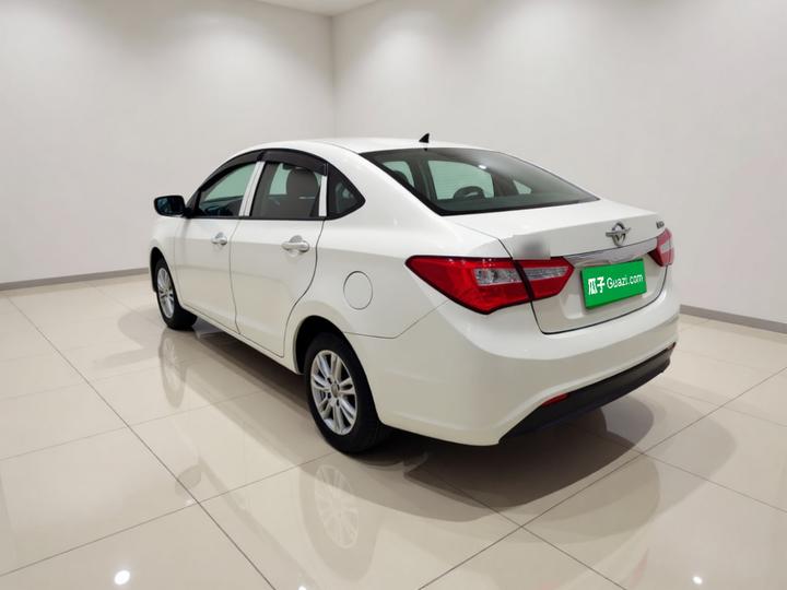 Haima M3 2016 1.5L MT Comfort photo 4