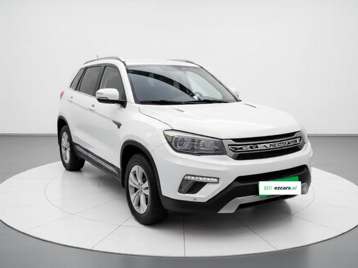 CS75 2017 1.8T AT AWD Luxury photo 3